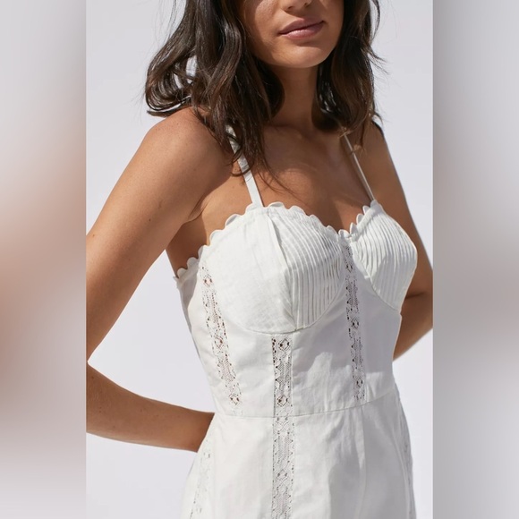 Urban Outfitters Juliette Lace Inset Romper - Picture 4 of 5